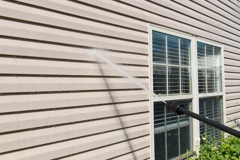 Choosing The Right Residential Pressure Washing Pro For Your Dawsonville Home