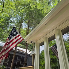 CABIN-RENTAL-ON-THE-RIVER-IN-ELLIJAY-GA-RECEIVED-OUR-HOUSE-WASHING-SERVICE 4