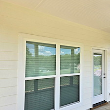 ELIMINATING-BLACK-STREAKS-FROM-GUTTERS-AND-RED-CLAY-STAINS-FROM-HOUSE-SIDING 8