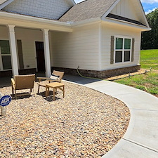 ELIMINATING-BLACK-STREAKS-FROM-GUTTERS-AND-RED-CLAY-STAINS-FROM-HOUSE-SIDING 4