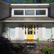 Lake-Home-in-Dawsonville-GA-Soft-Washed-and-Ready-for-Summer-Fun 9