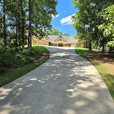 OUR-DRIVEWAY-CLEANING-SERVICE-HAS-MADE-THESE-CLEVELAND-GA-HOMEOWNERS-VERY-HAPPY 5