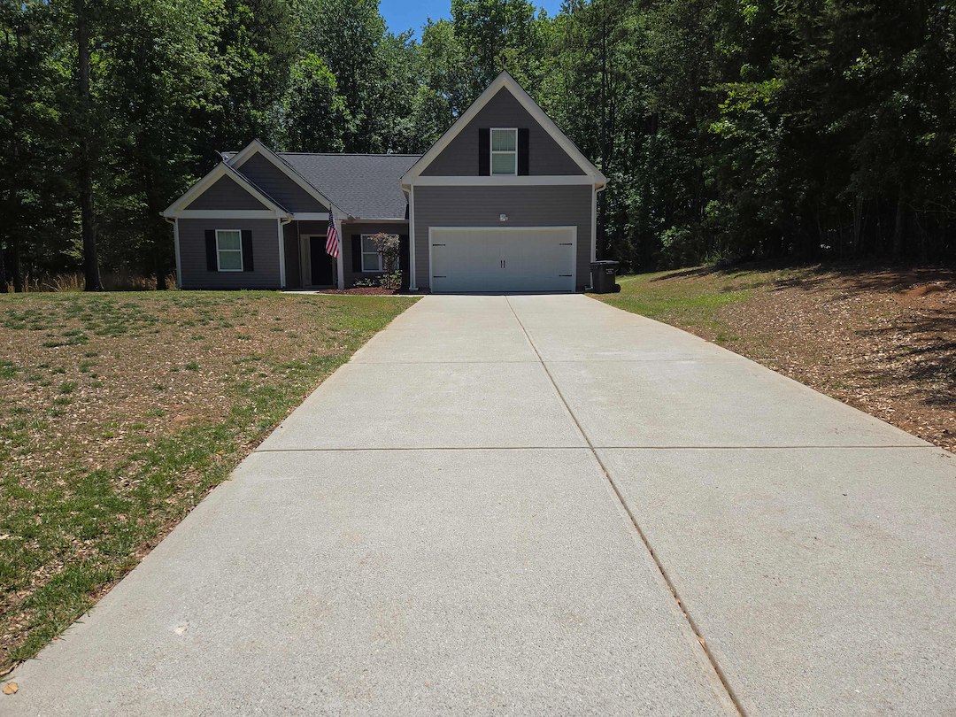 Rental Home in Cumming, GA, Soft Washed for New Tenants