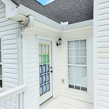 SOFT-WASHING-A-HOUSE-IN-GAINESVILLE-GA-TO-ADD-VALUE-BEFORE-LISTING-FOR-SALE 6
