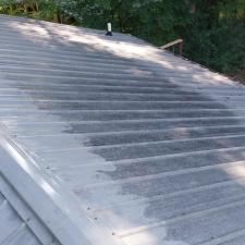 THIS-HOME-IN-DAWSONVILLE-GA-RECEIVED-OUR-METAL-ROOF-CLEANING-SERVICE 7