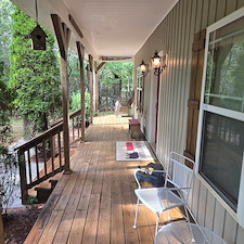 VACATION-HOME-AND-ROOF-IN-CLEVELAND-GA-SOFT-WASHED-FOR-THE-HOLIDAY-SEASON 8